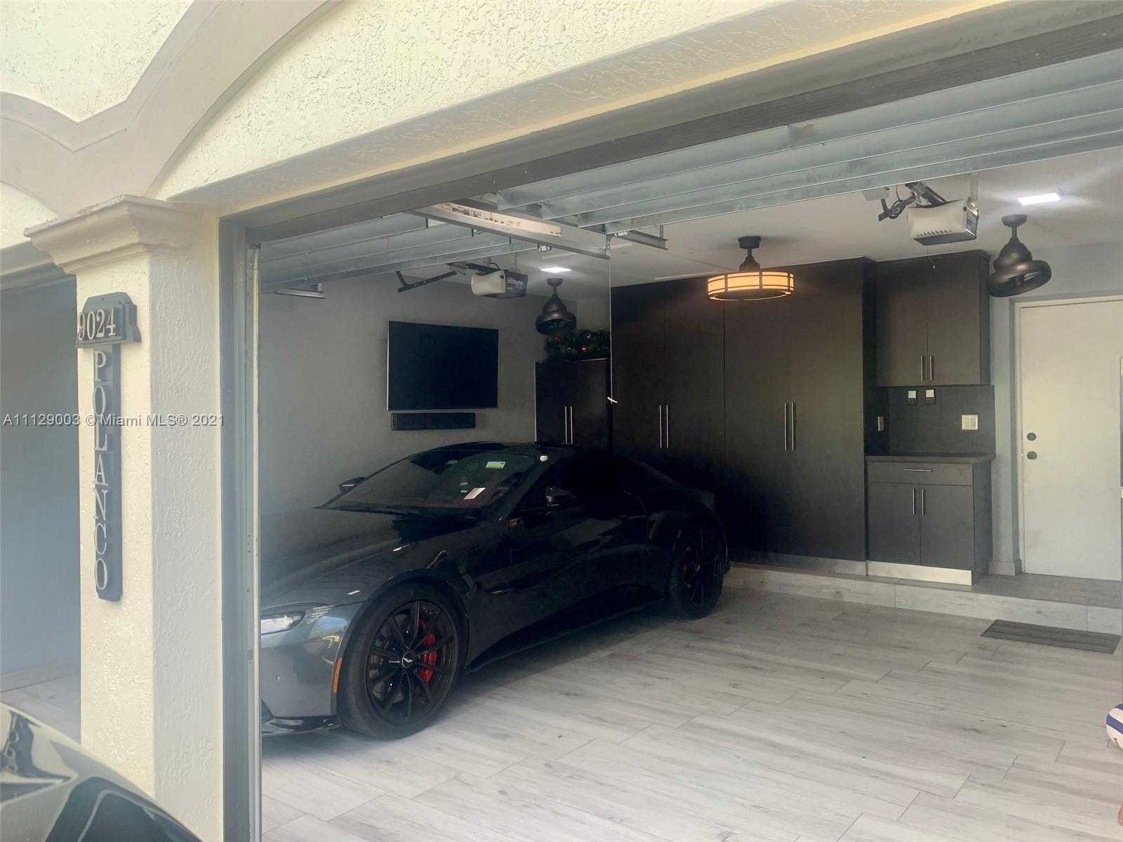 Small Image of 9024 NW 180th Terrace, Hialeah, FL 33018, USA Number 79