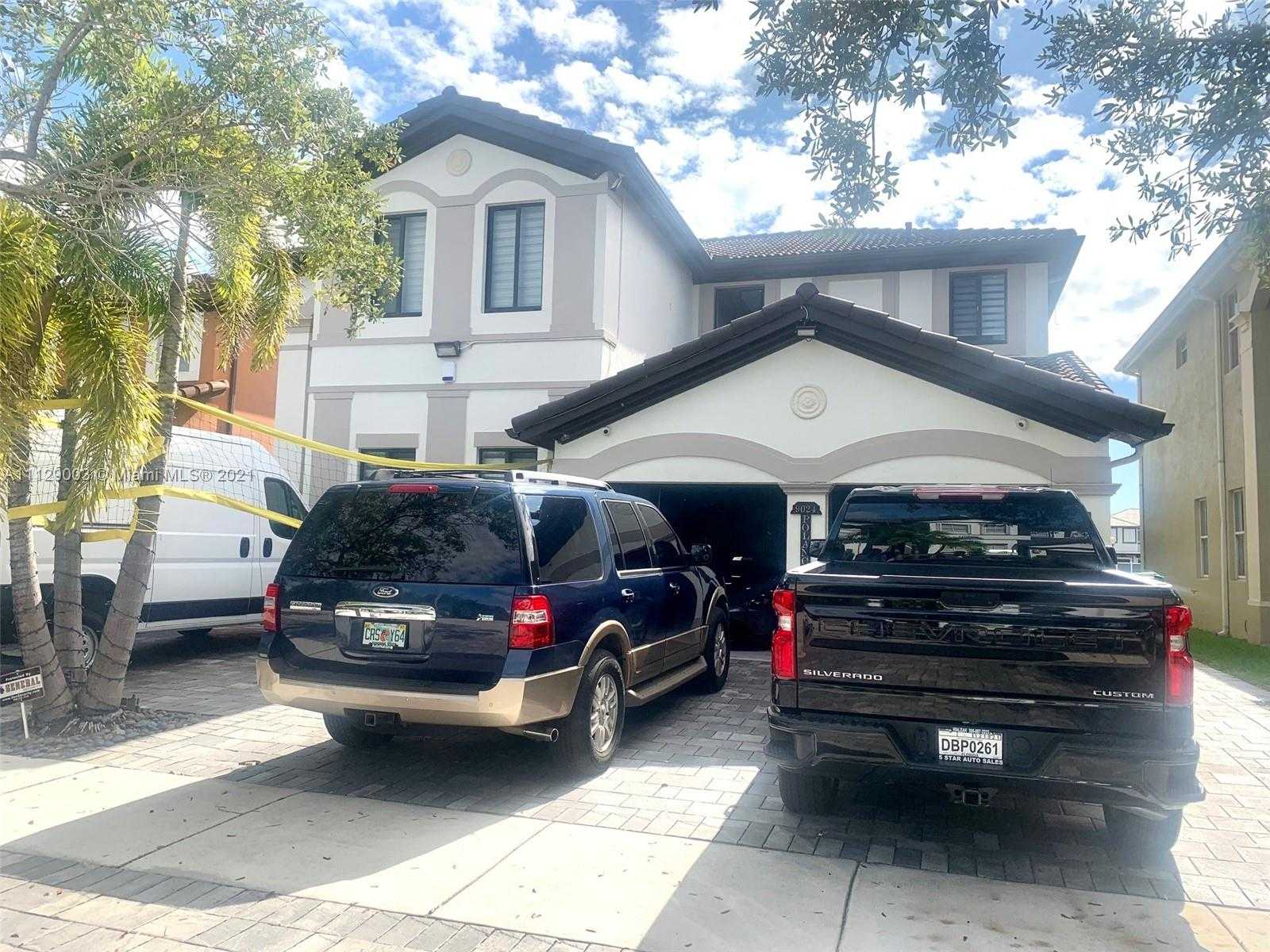 Small Image of 9024 NW 180th Terrace, Hialeah, FL 33018, USA Number 81