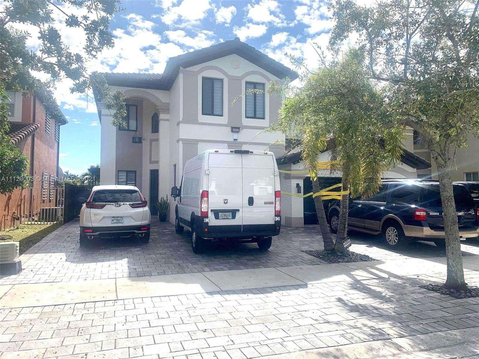 Small Image of 9024 NW 180th Terrace, Hialeah, FL 33018, USA Number 83