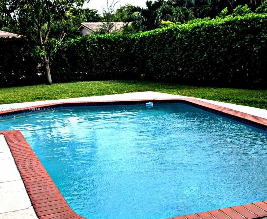 Small Image of 9774 NW 20th St, Coral Springs, FL 33071, USA Number 2