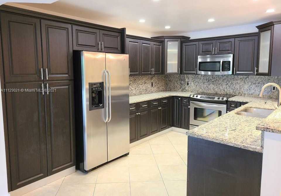 Small Image of 9774 NW 20th St, Coral Springs, FL 33071, USA Number 5