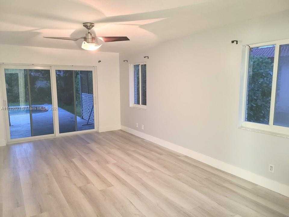 Small Image of 9774 NW 20th St, Coral Springs, FL 33071, USA Number 6