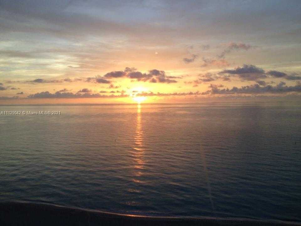 Small Image of 16425 Collins Ave, Sunny Isles Beach, FL 33160, USA Number 17