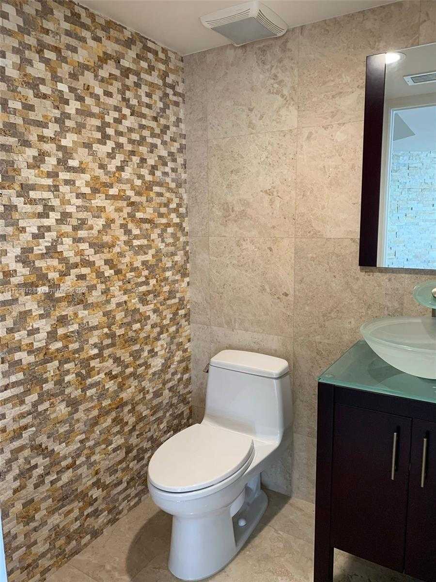 Small Image of 16425 Collins Ave, Sunny Isles Beach, FL 33160, USA Number 25