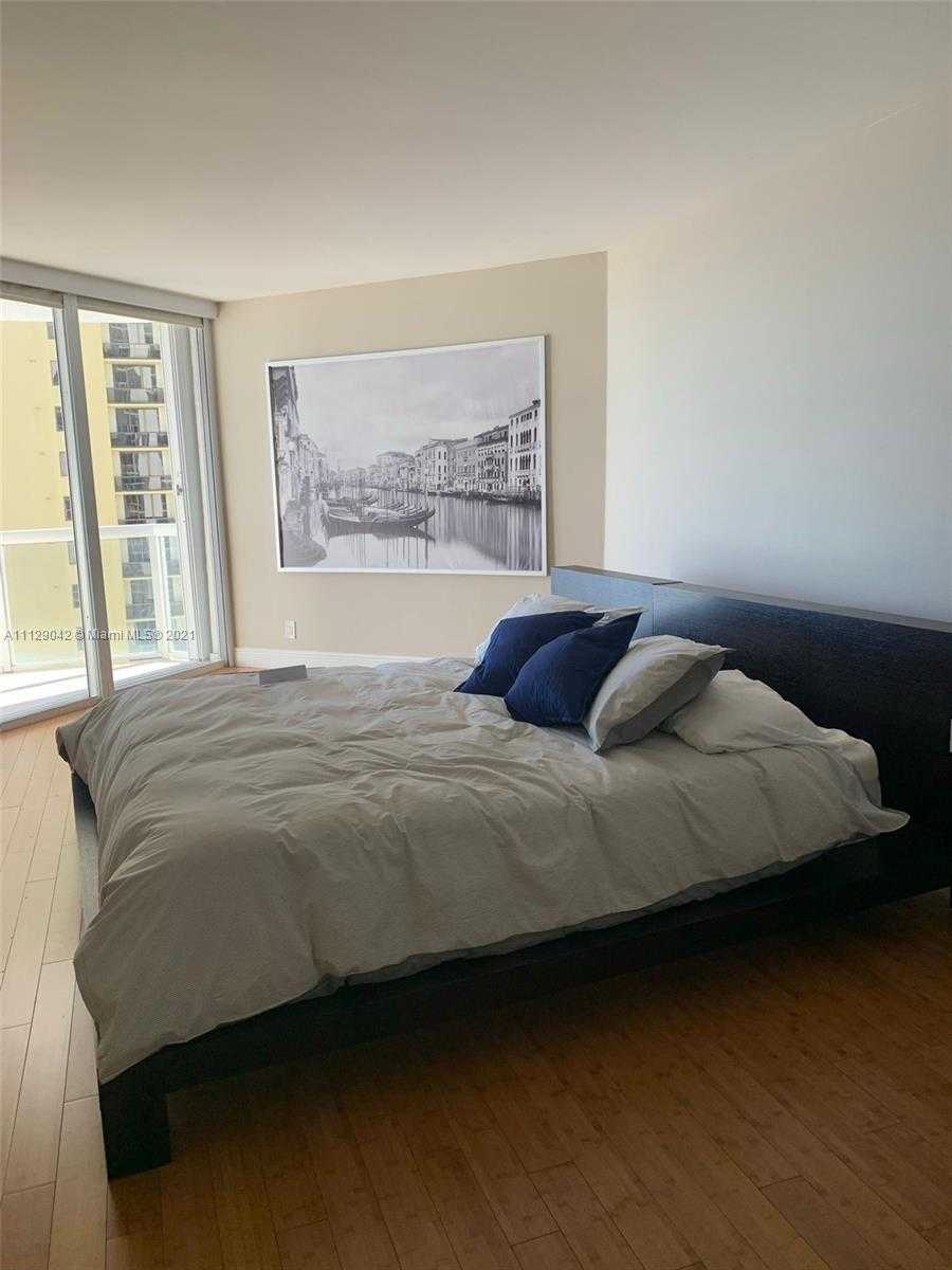 Small Image of 16425 Collins Ave, Sunny Isles Beach, FL 33160, USA Number 27