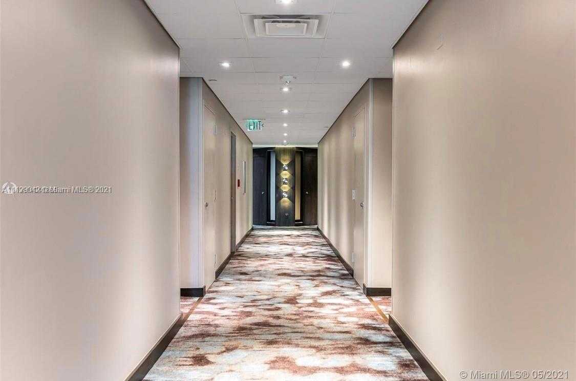 Small Image of 16425 Collins Ave, Sunny Isles Beach, FL 33160, USA Number 5