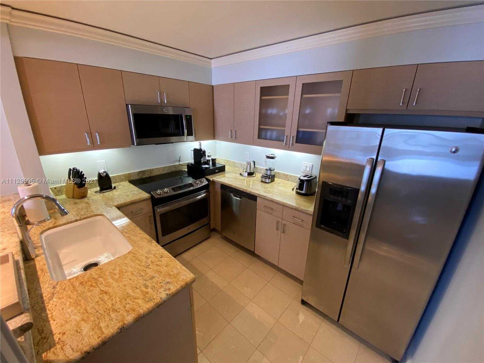 Small Image of 455 Grand Bay Dr, Key Biscayne, FL 33149, USA Number 12