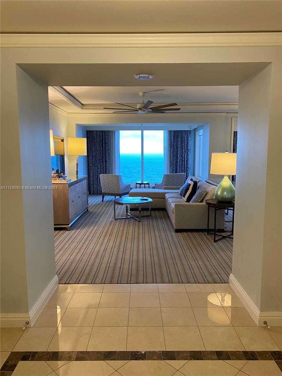 Small Image of 455 Grand Bay Dr, Key Biscayne, FL 33149, USA Number 2