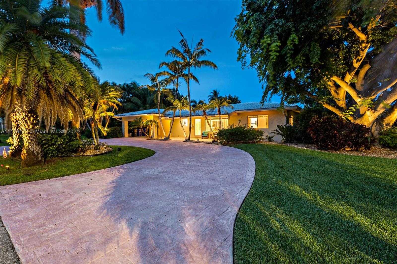 Small Image of 290 Tropic Dr, Lauderdale-By-The-Sea, FL 33308, USA Number 2