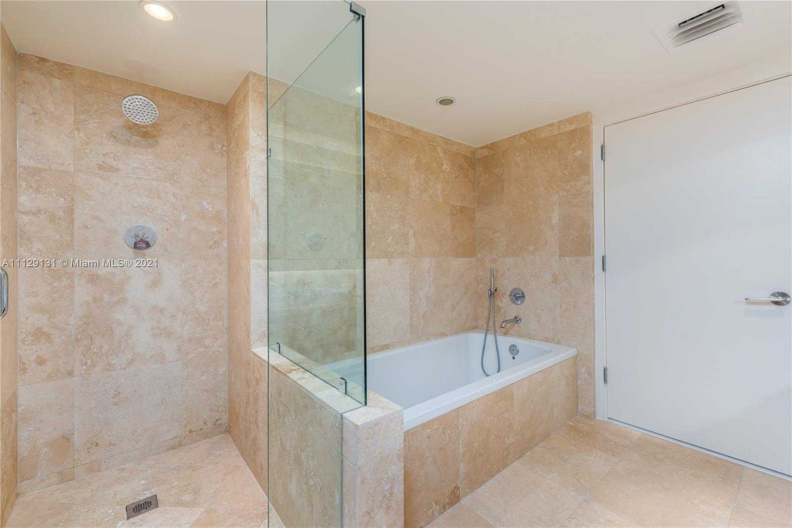Small Image of 102 24th St, Miami Beach, FL 33139, USA Number 9