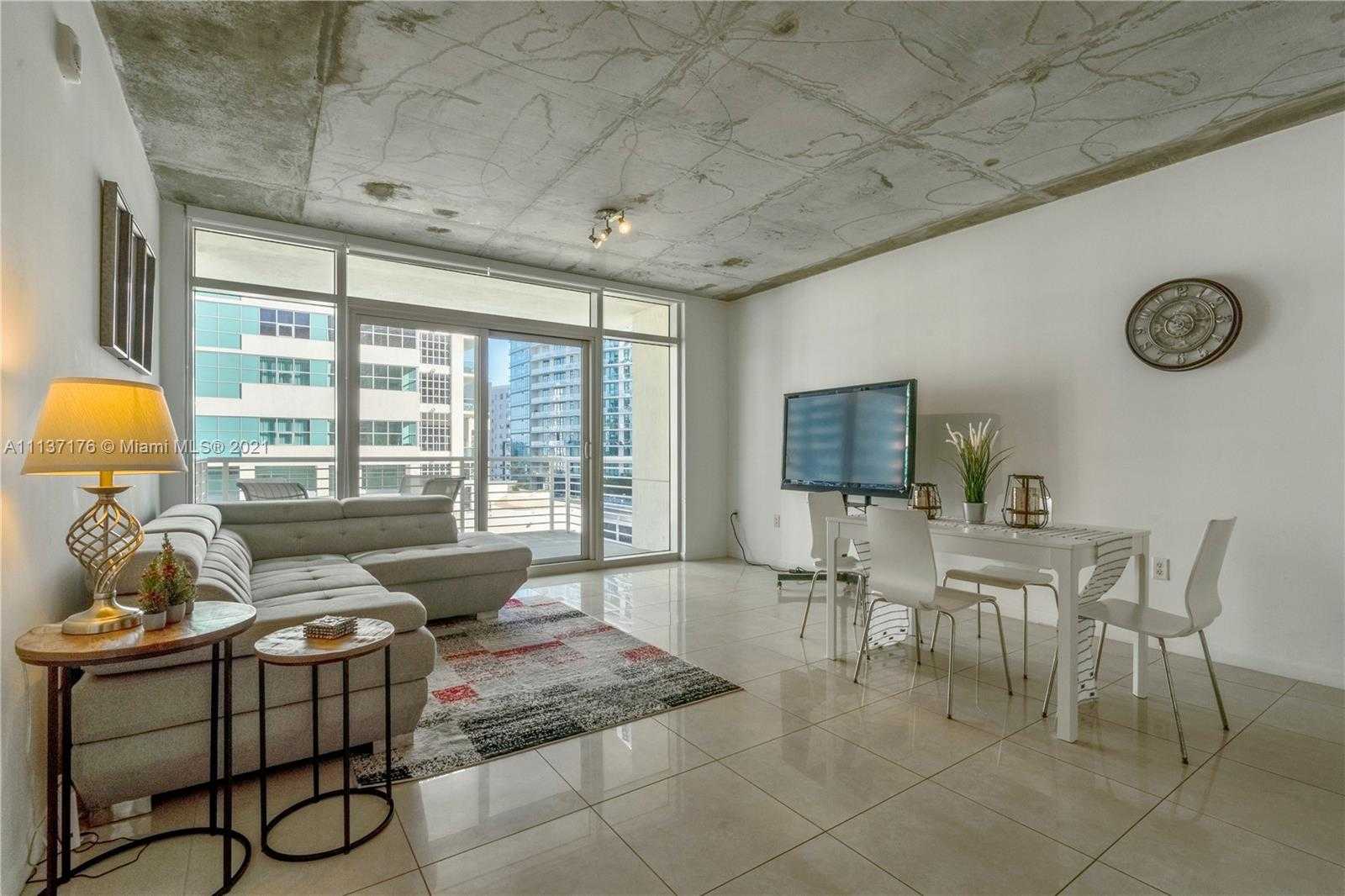 Small Image of 3250 NE 1st Ave, Miami, FL 33137, USA Number 11