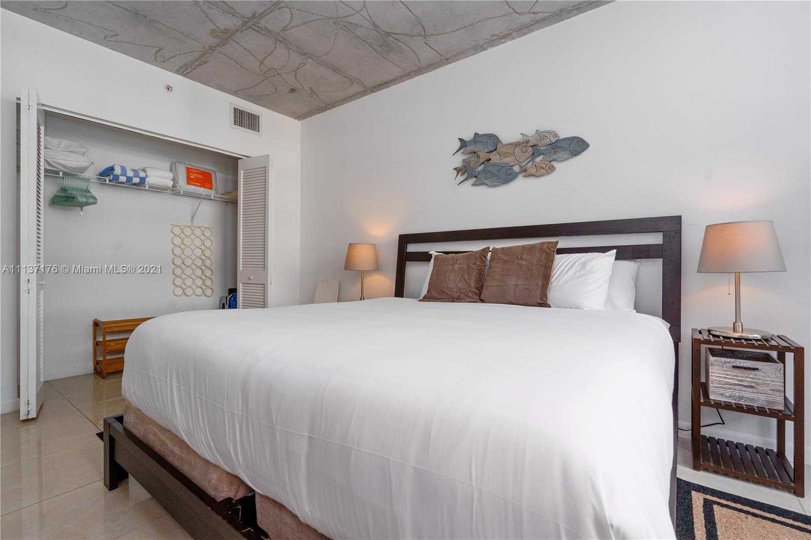 Small Image of 3250 NE 1st Ave, Miami, FL 33137, USA Number 22