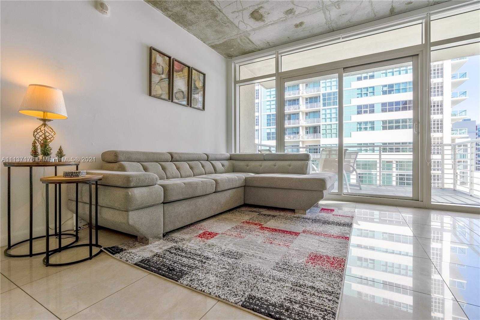 Small Image of 3250 NE 1st Ave, Miami, FL 33137, USA Number 6
