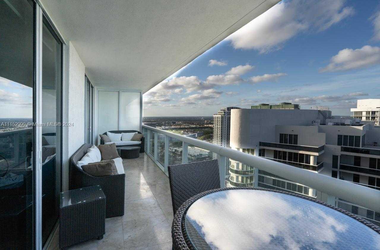 Small Image of 1830 S Ocean Dr, Hallandale Beach, FL 33009, USA Number 10