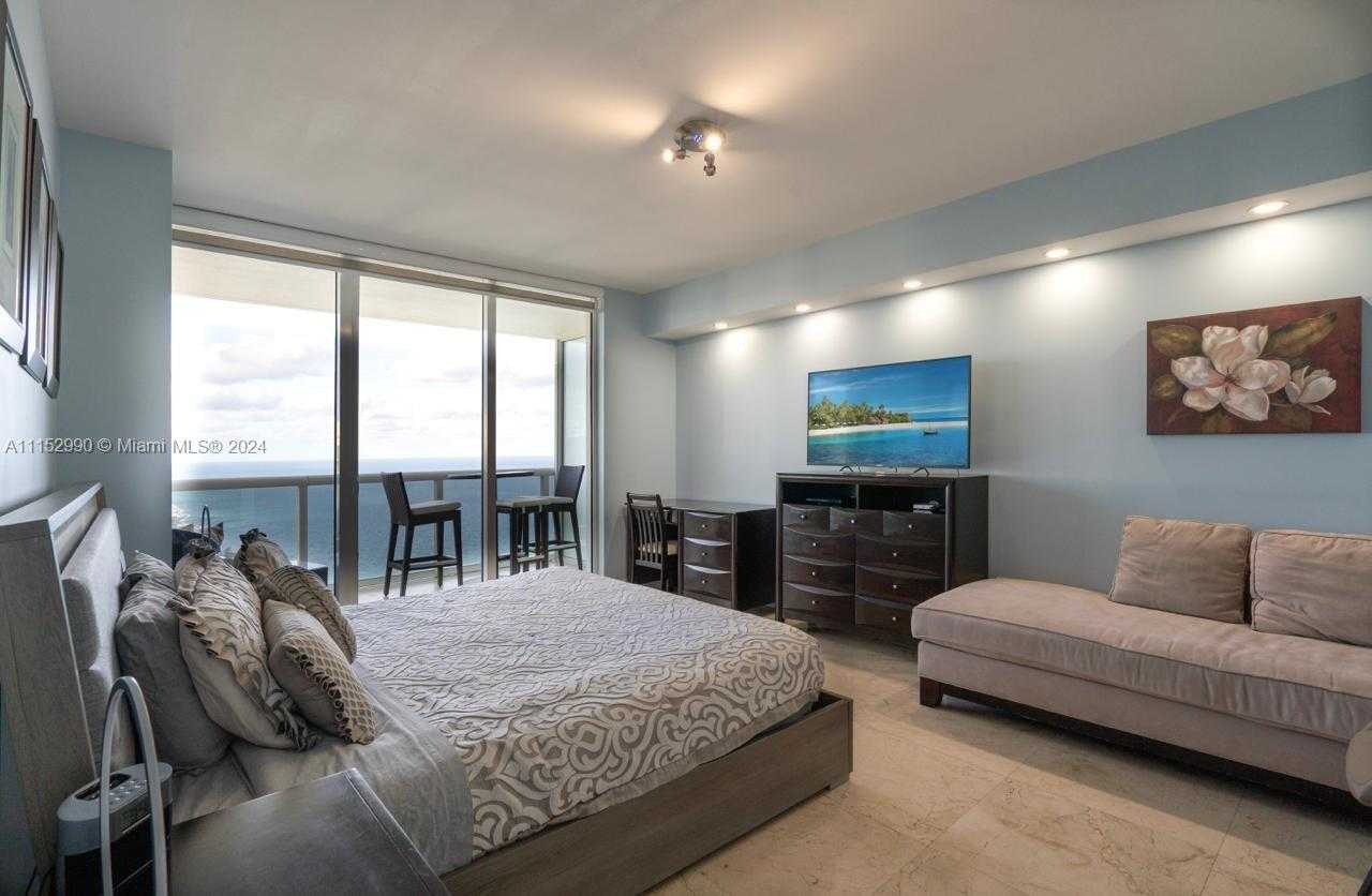 Small Image of 1830 S Ocean Dr, Hallandale Beach, FL 33009, USA Number 17