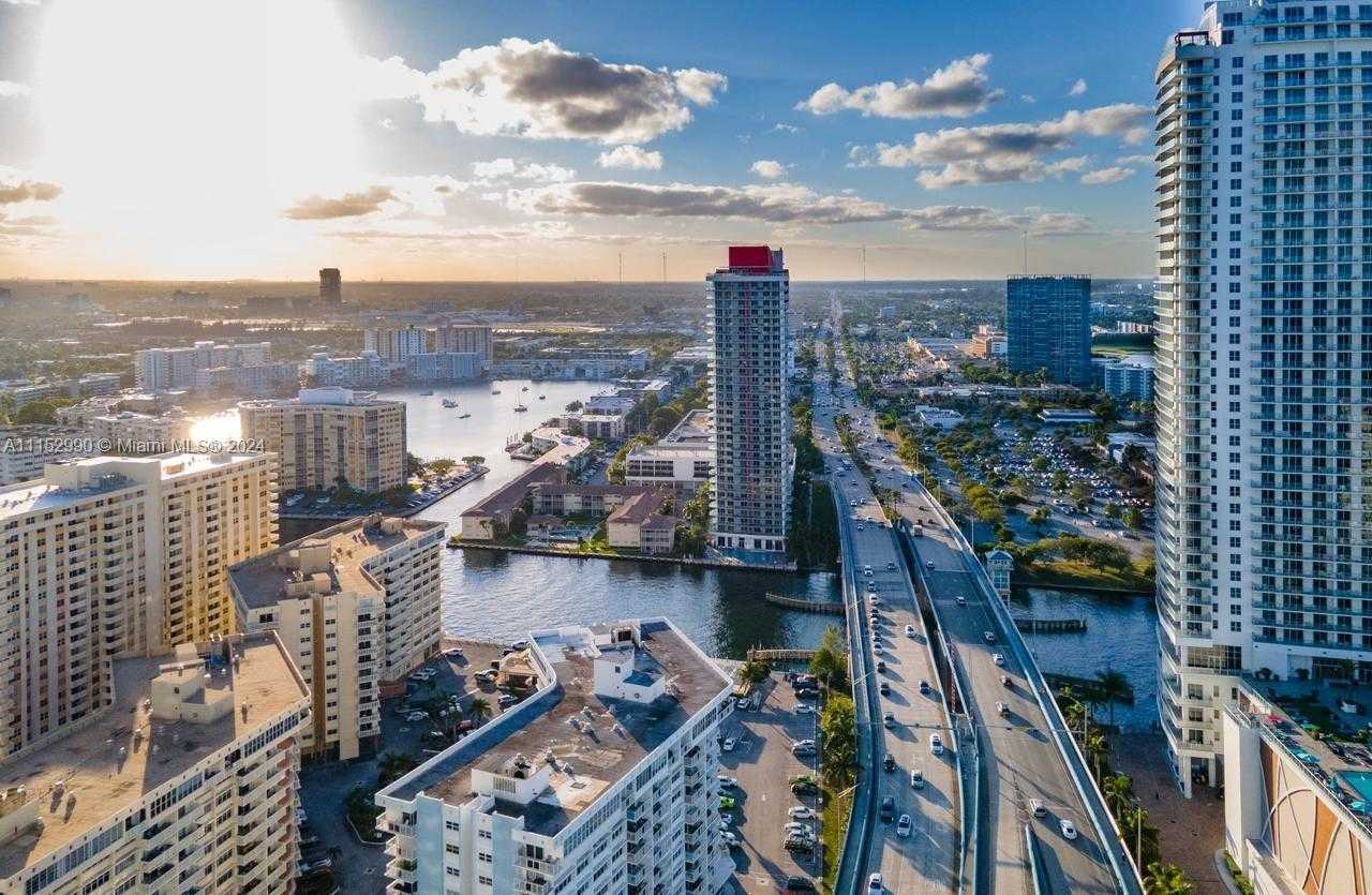 Small Image of 1830 S Ocean Dr, Hallandale Beach, FL 33009, USA Number 2