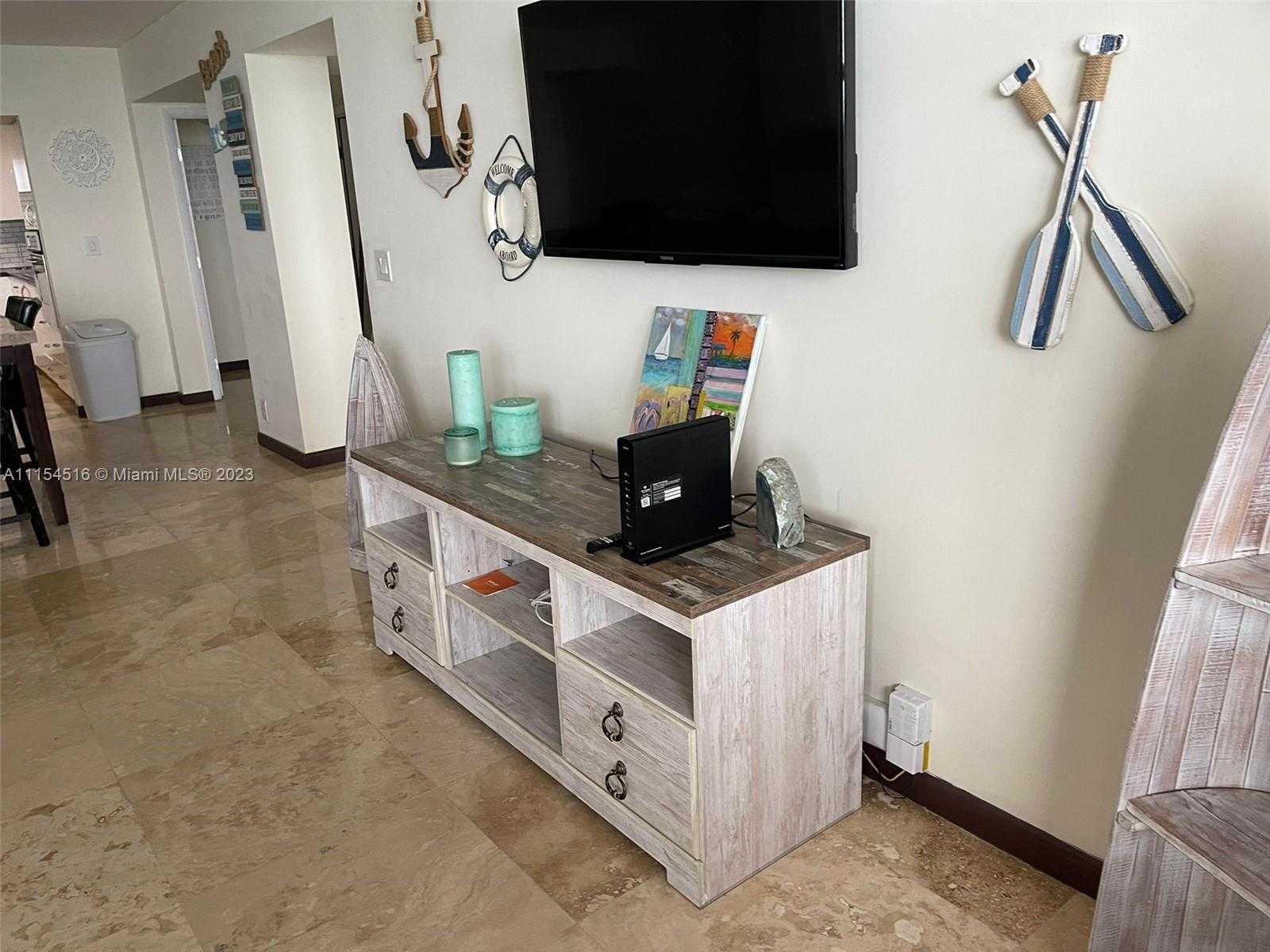 Small Image of 3725 SOUTH OCEAN DR #301, Hollywood Number 11