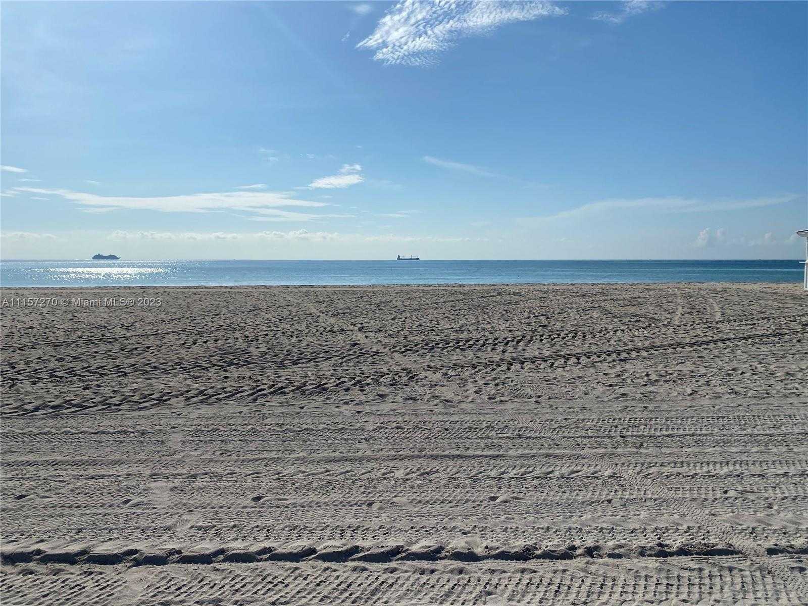 Small Image of 2301 COLLINS AV #737, Miami Beach Number 20
