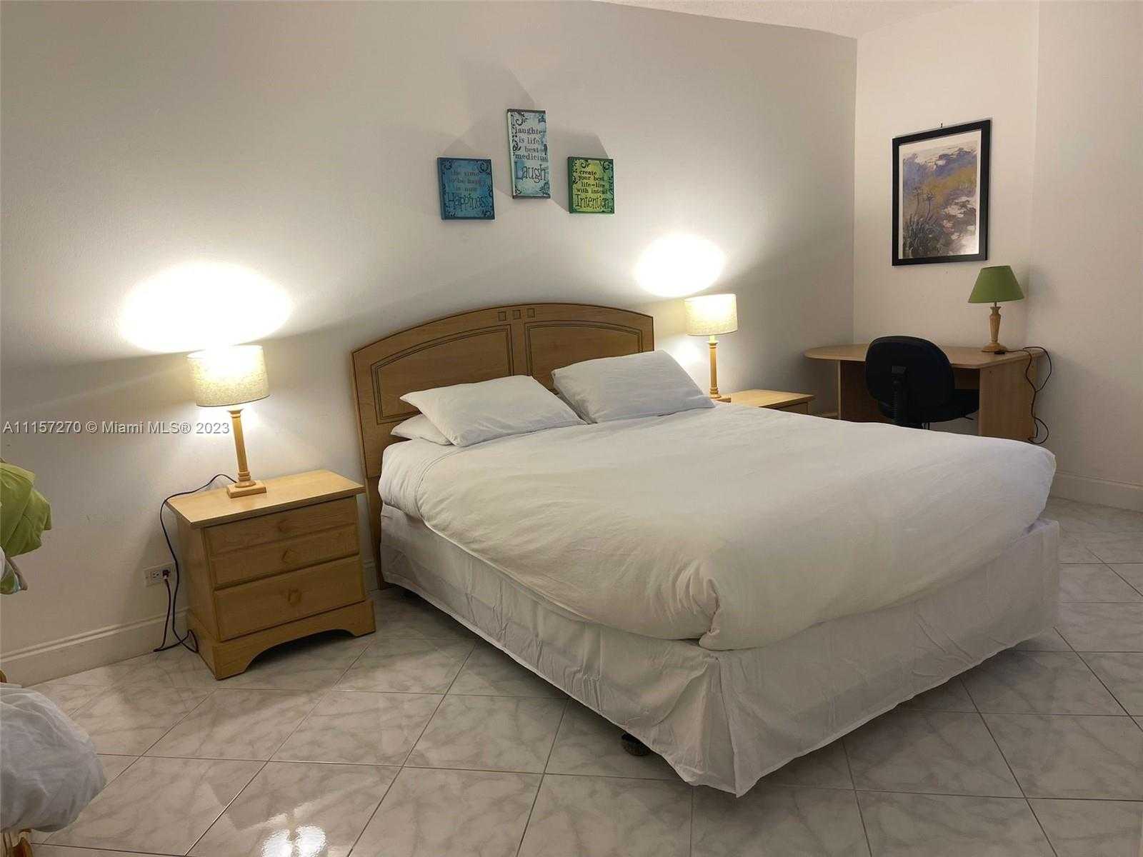 Small Image of 2301 COLLINS AV #737, Miami Beach Number 6