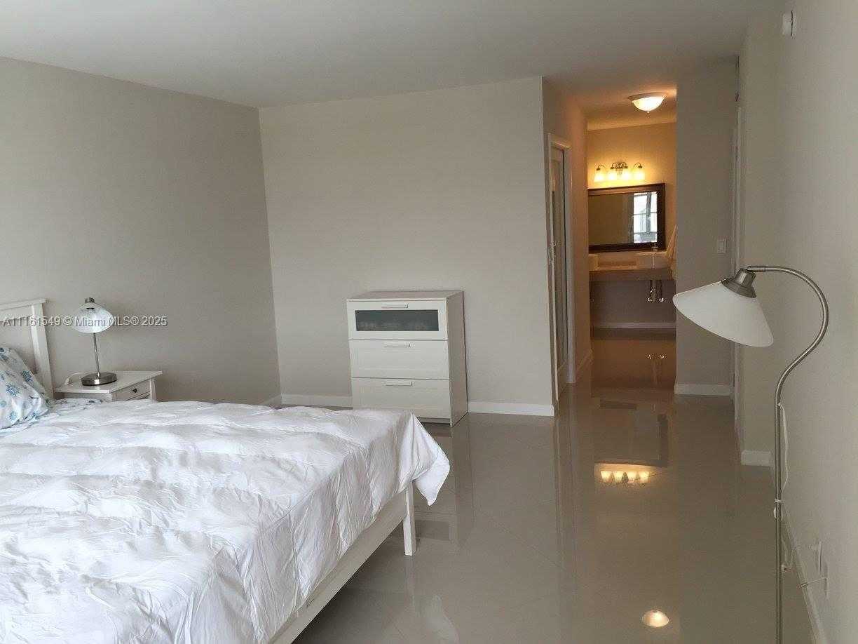 Small Image of 3800 SOUTH OCEAN DR #701, Hollywood Number 12