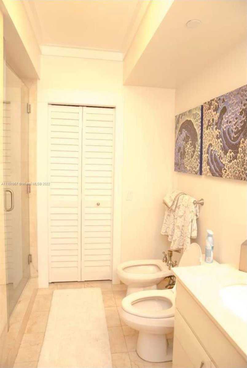 Small Image of 6365 COLLINS AVE #2409, Miami Beach Number 12