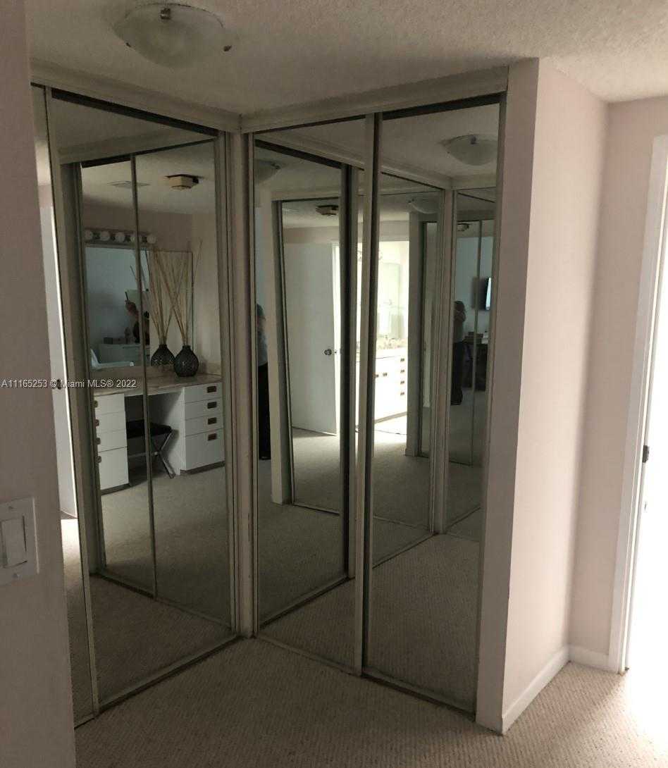 Small Image of 101 CRANDON BLVD #473, Key Biscayne Number 19