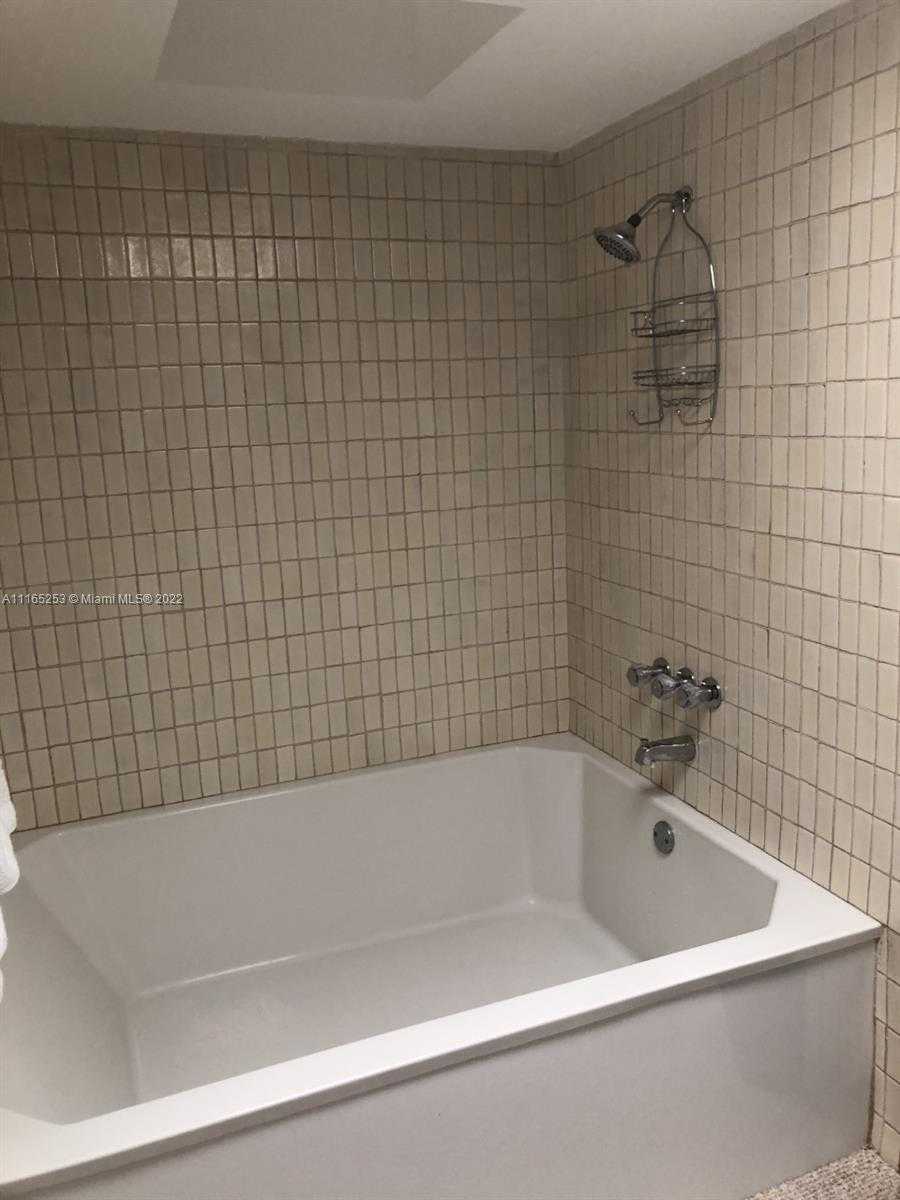 Small Image of 101 CRANDON BLVD #473, Key Biscayne Number 22
