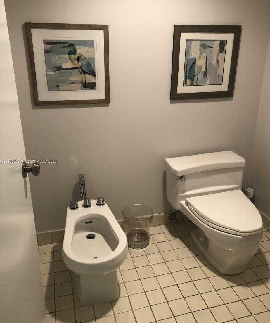 Small Image of 101 CRANDON BLVD #473, Key Biscayne Number 9