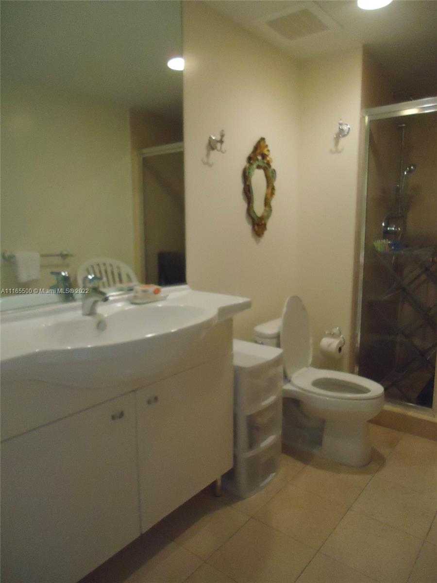 Small Image of 1830 SOUTH OCEAN DR #1505, Hallandale Beach Number 8