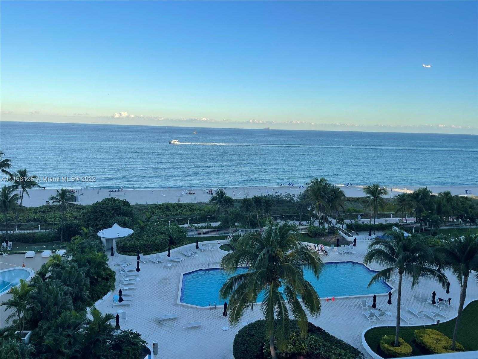 Small Image of 5161 COLLINS AVE #914, Miami Beach Number 2