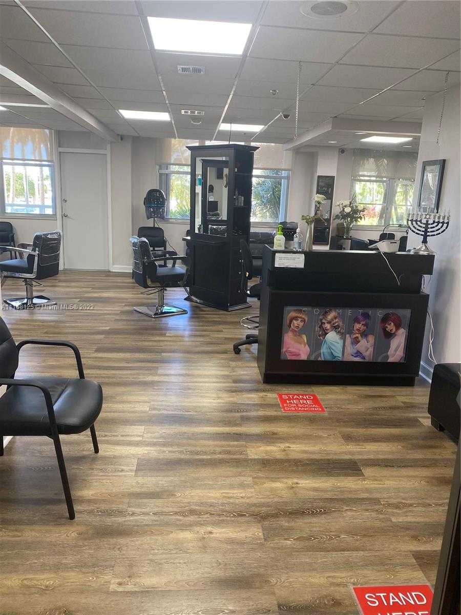 Small Image of 5161 COLLINS AVE #914, Miami Beach Number 32
