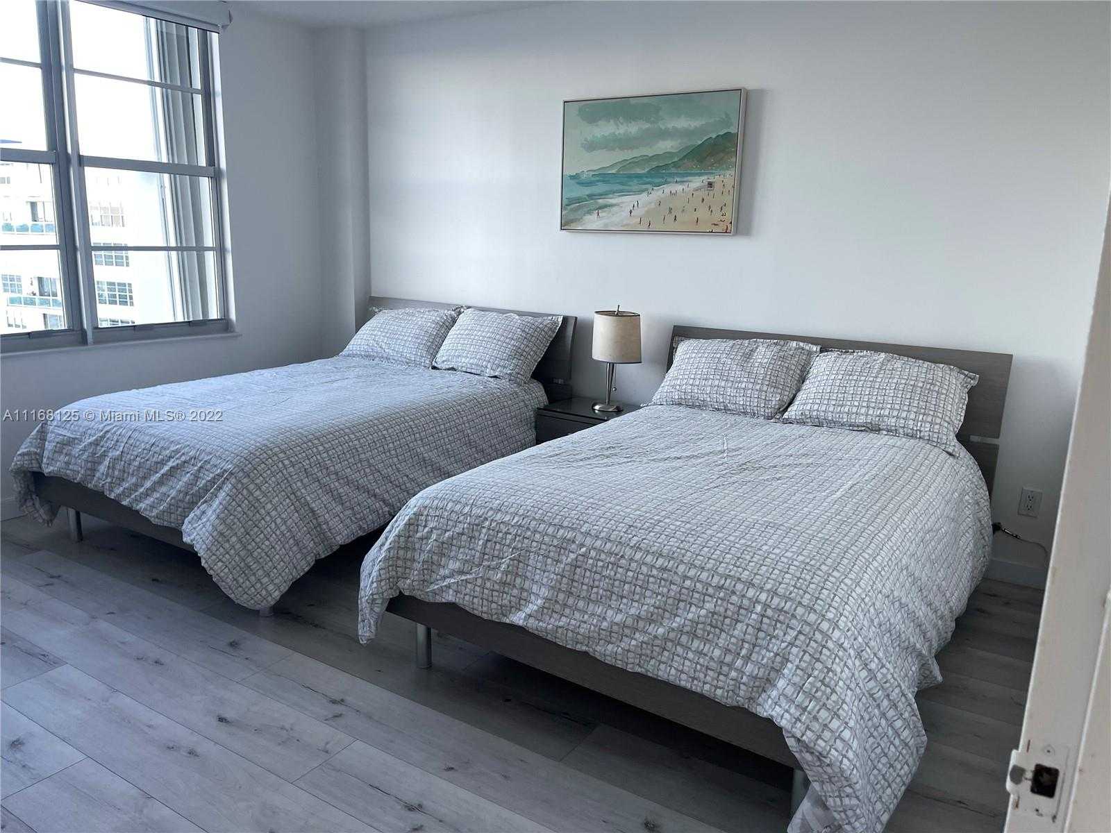 Small Image of 5161 COLLINS AVE #914, Miami Beach Number 4