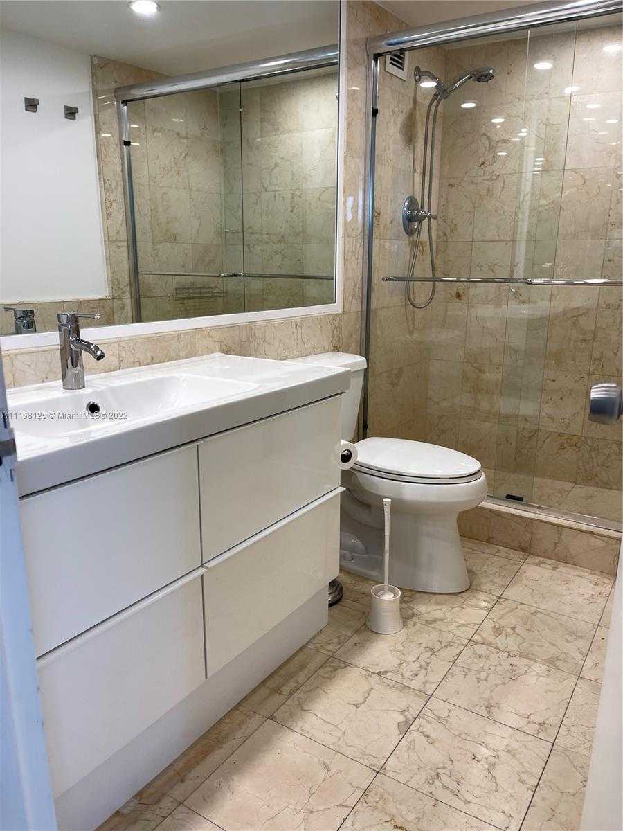 Small Image of 5161 COLLINS AVE #914, Miami Beach Number 7