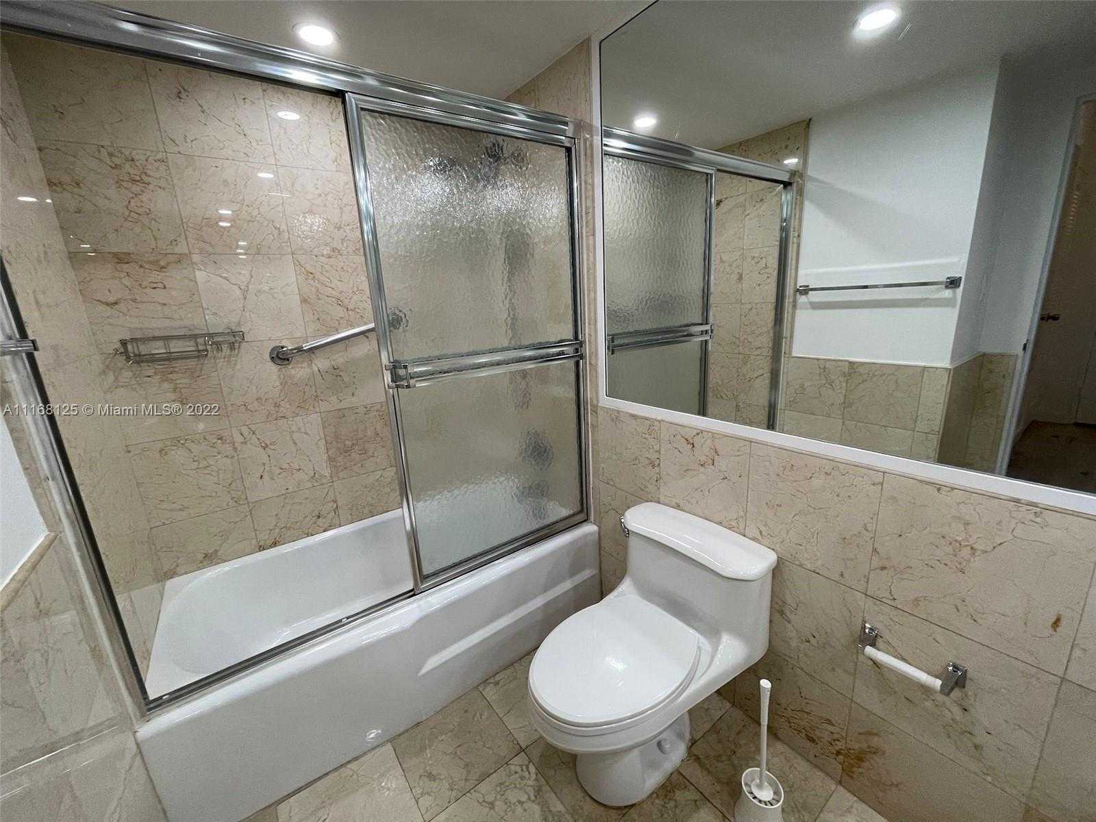 Small Image of 5161 COLLINS AVE #914, Miami Beach Number 8