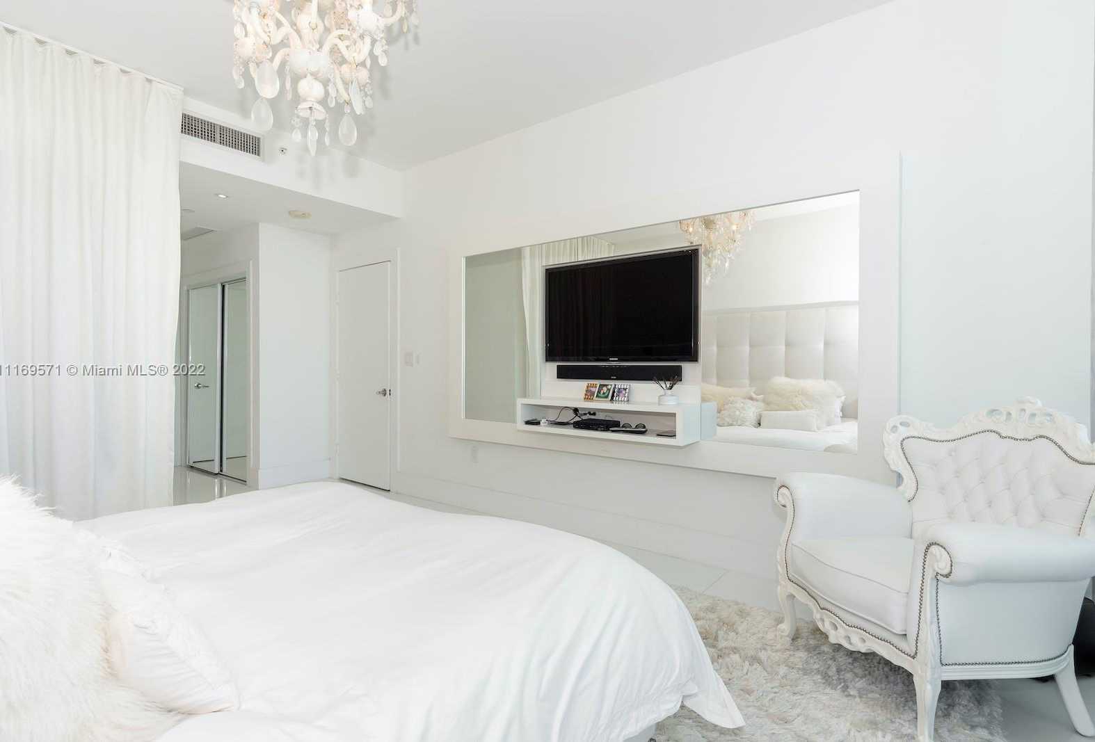 Small Image of 900 BISCAYNE BLVD #2006, Miami Number 21