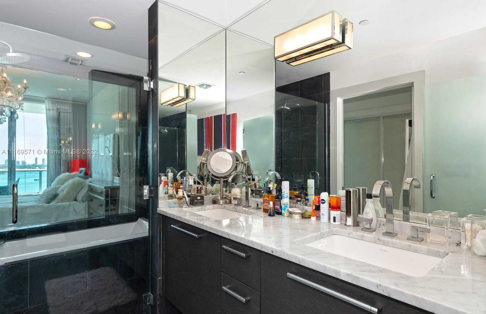 Small Image of 900 BISCAYNE BLVD #2006, Miami Number 22