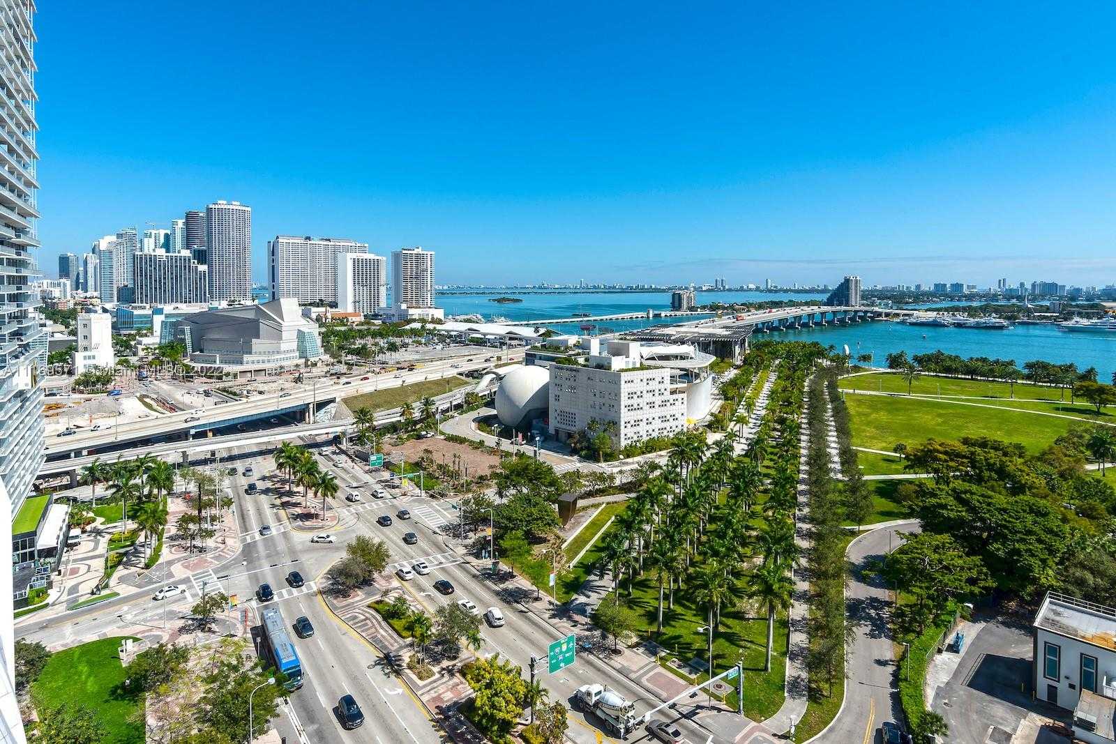 Small Image of 900 BISCAYNE BLVD #2006, Miami Number 4