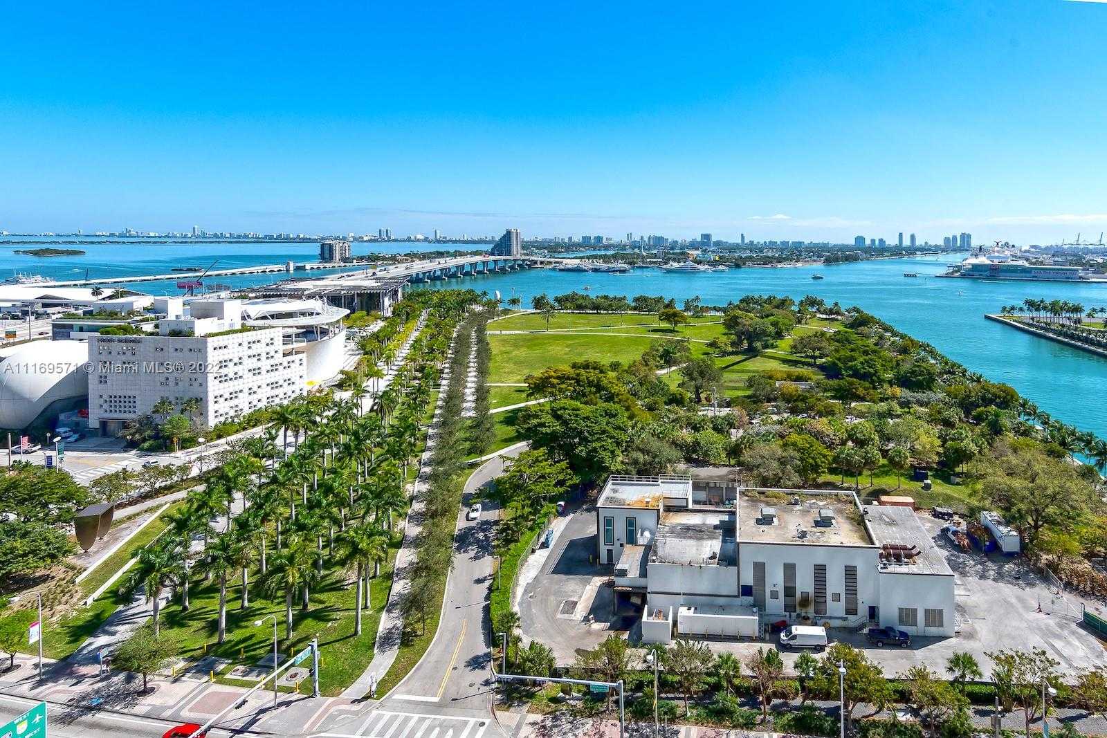Small Image of 900 BISCAYNE BLVD #2006, Miami Number 5
