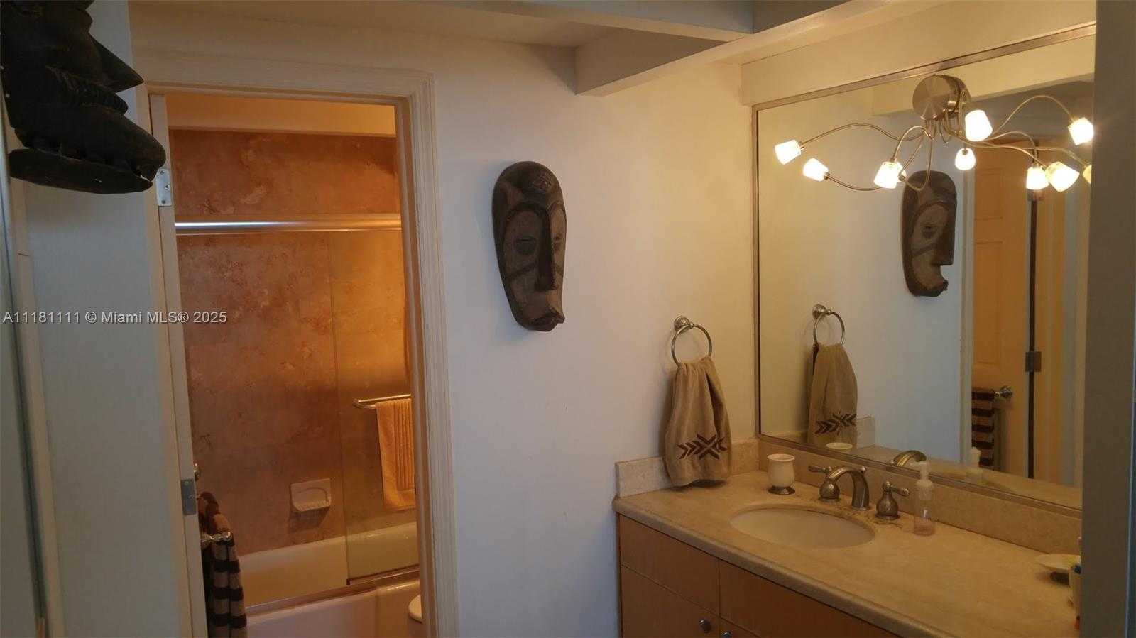 Small Image of 100 LINCOLN RD #1642, Miami Beach Number 15