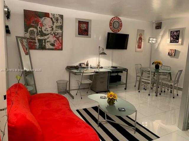 Small Image of 100 LINCOLN RD #1509, Miami Beach Number 3