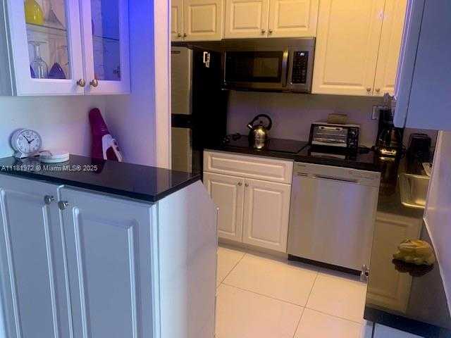 Small Image of 100 LINCOLN RD #1509, Miami Beach Number 9