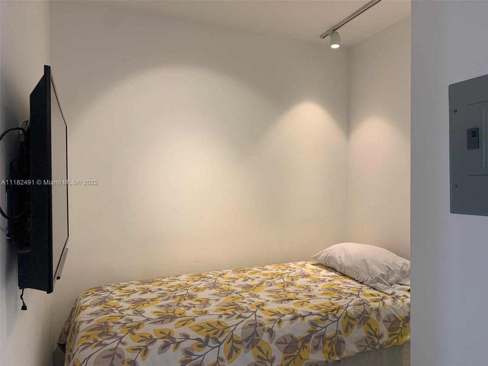 Small Image of 100 LINCOLN RD #1527, Miami Beach Number 13