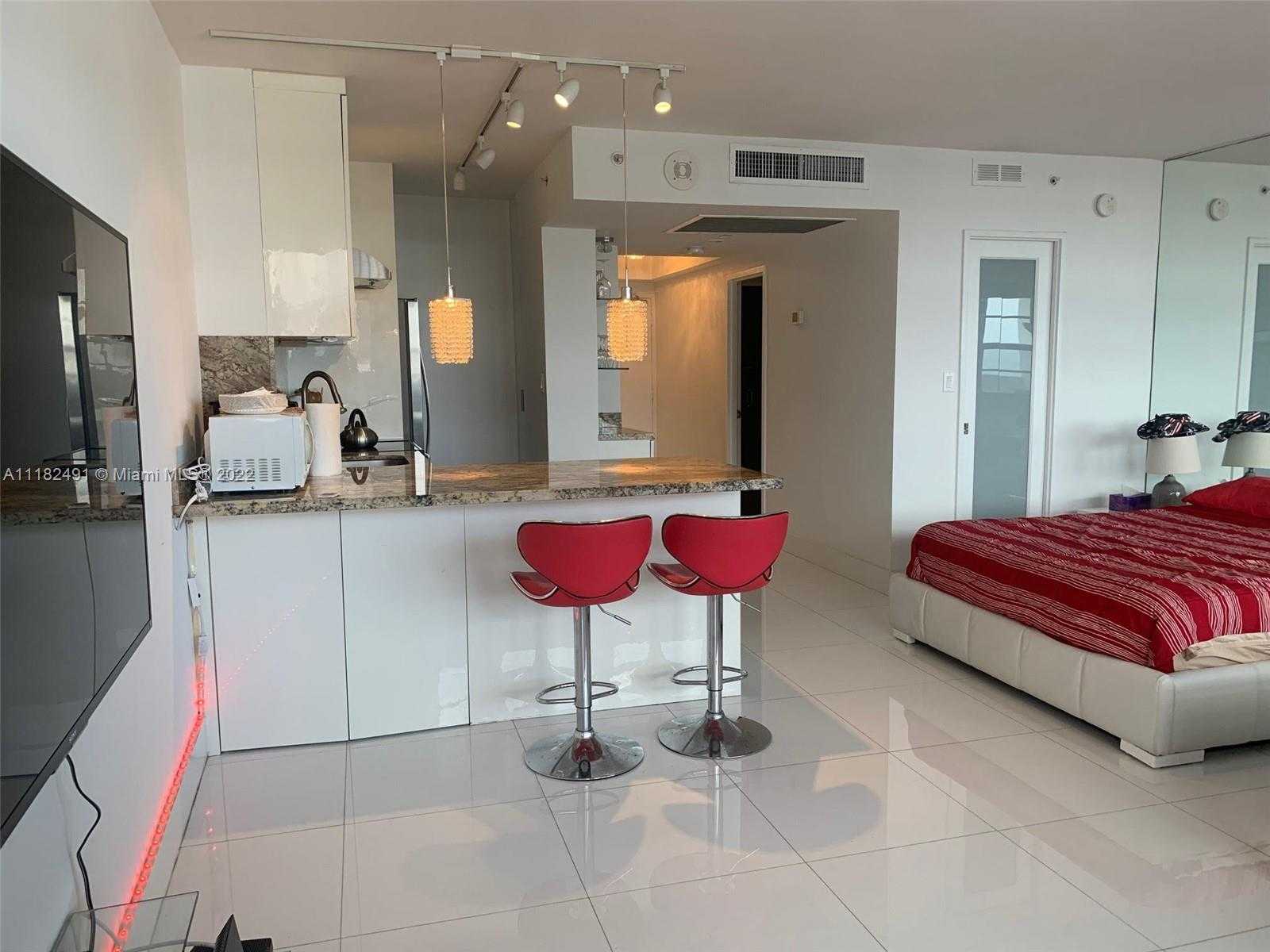 Small Image of 100 LINCOLN RD #1527, Miami Beach Number 5