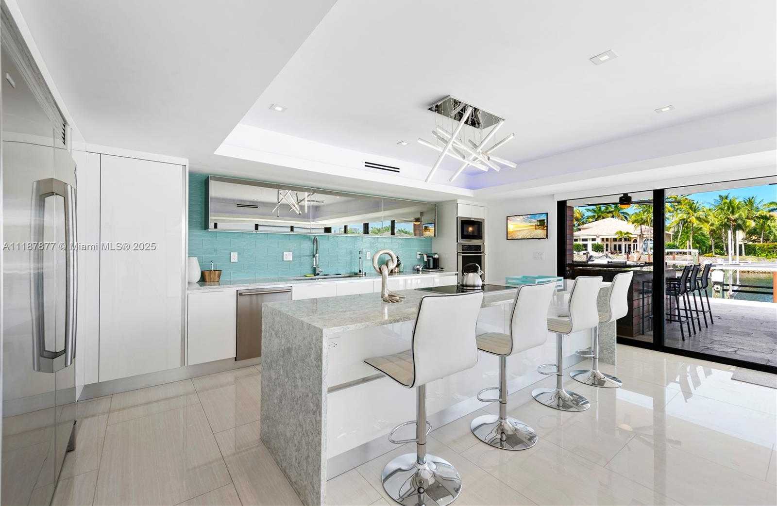 Small Image of 1025 DIPLOMAT PKWY, Hollywood Number 29
