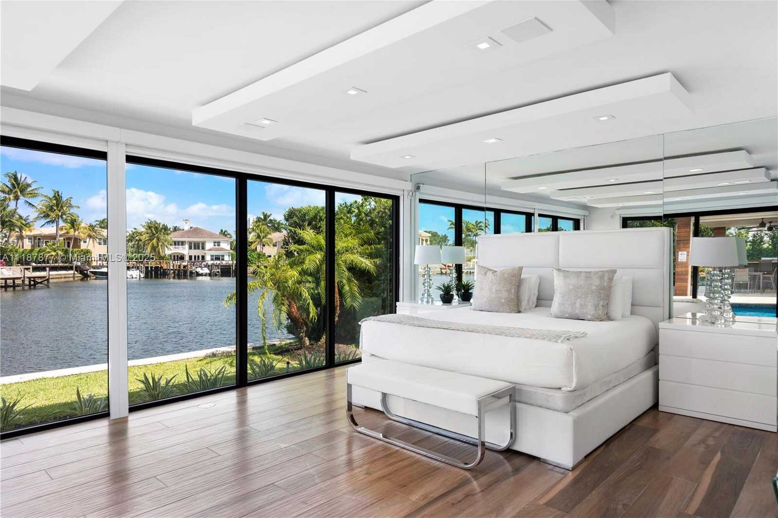 Small Image of 1025 DIPLOMAT PKWY, Hollywood Number 58