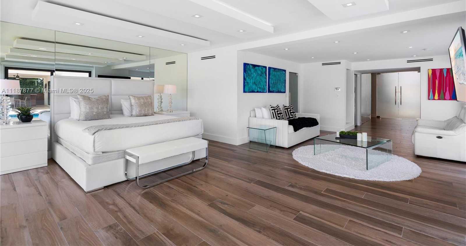 Small Image of 1025 DIPLOMAT PKWY, Hollywood Number 59