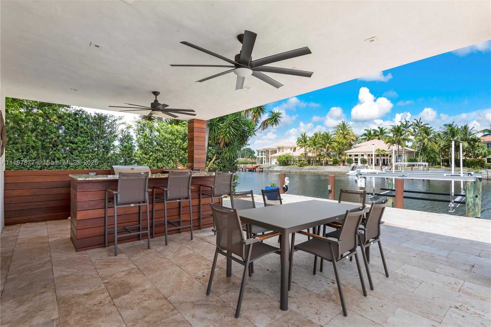 Small Image of 1025 DIPLOMAT PKWY, Hollywood Number 71
