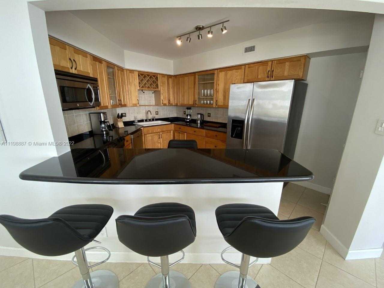 Small Image of 5151 COLLINS AVE #531, Miami Beach Number 9