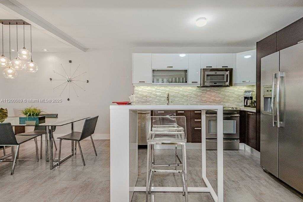 Small Image of 2301 COLLINS AVE #723, Miami Beach Number 12