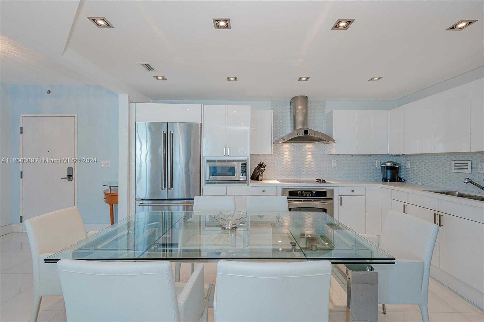 Small Image of 2301 COLLINS AVE #1506, Miami Beach Number 16